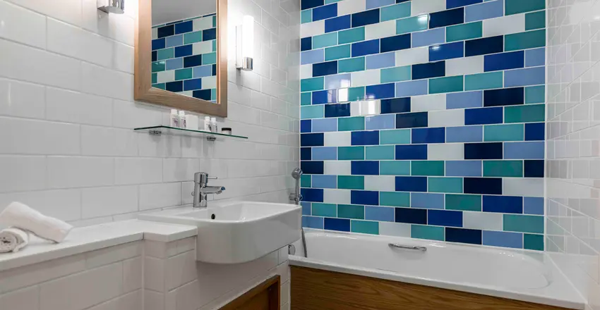 The Brudenell Hotel, Bathroom shot
