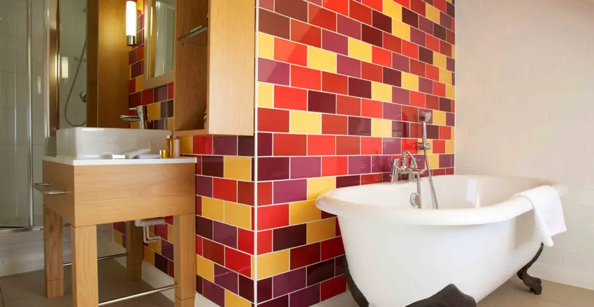 The Brudenell Hotel, Aldeburgh, roll top bath