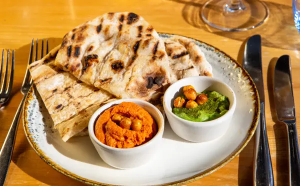 Pitta Bread & Hummus